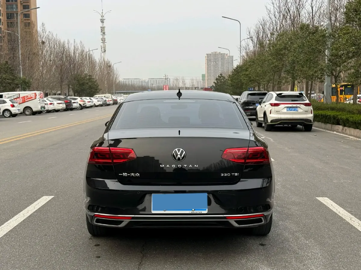 2020 Volkswagen Magotan 2.0T 186HP L4 7DCT,autocango,china used car exporter,china ev exporter,chinese used car exporter,chinese used ev exporter