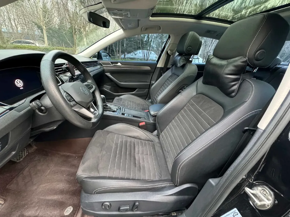 2020 Volkswagen Magotan 2.0T 186HP L4 7DCT,autocango,china used car exporter,china ev exporter,chinese used car exporter,chinese used ev exporter