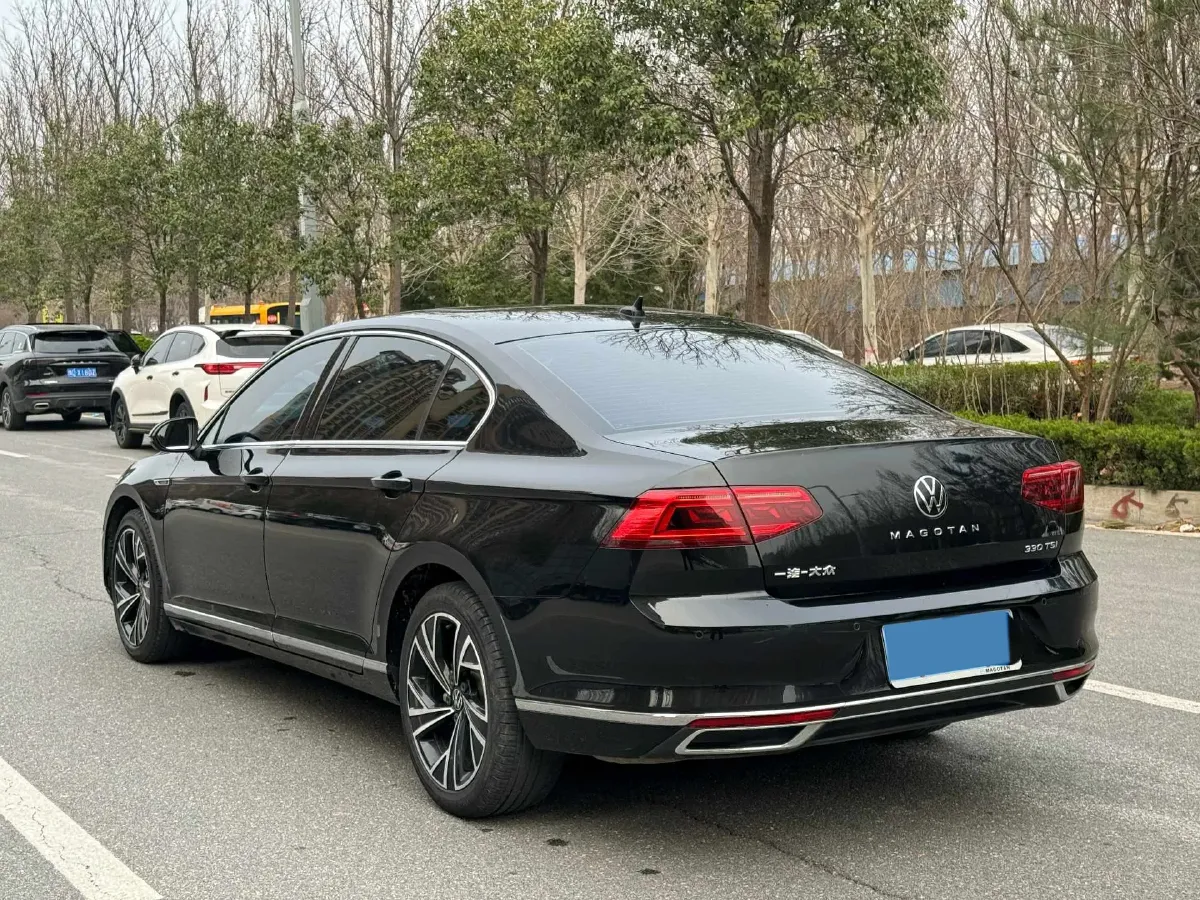 2020 Volkswagen Magotan 2.0T 186HP L4 7DCT,autocango,china used car exporter,china ev exporter,chinese used car exporter,chinese used ev exporter
