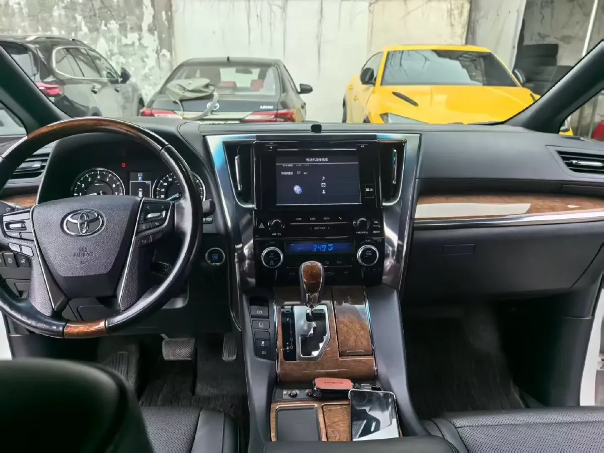 2018 Toyota Alphard 3.5L 275HP V6 6AT,autocango,china used car exporter,china ev exporter,chinese used car exporter,chinese used ev exporter