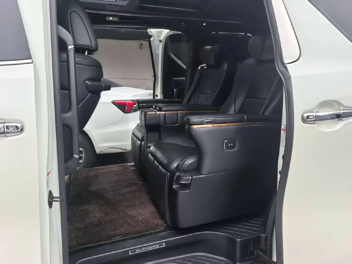 2018 Toyota Alphard 3.5L 275HP V6 6AT,autocango,china used car exporter,china ev exporter,chinese used car exporter,chinese used ev exporter