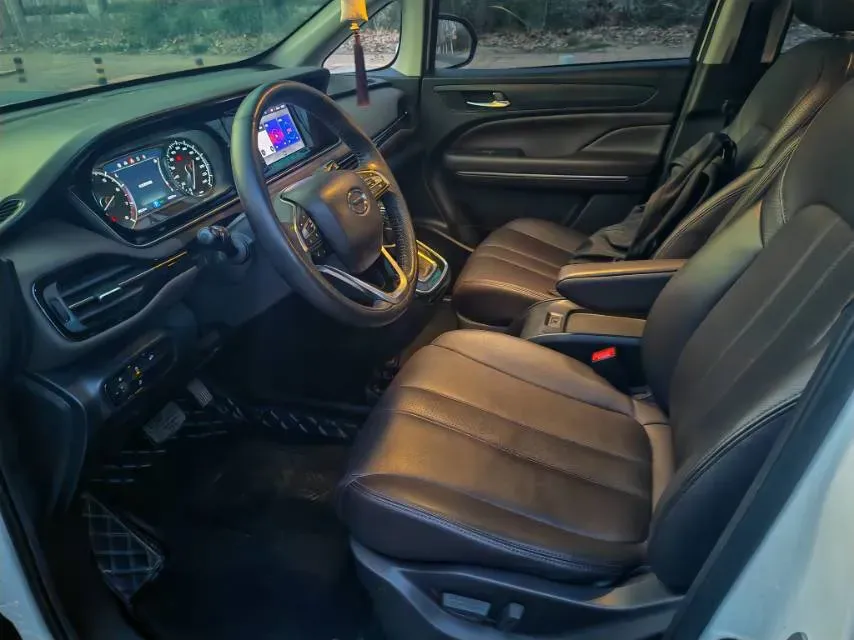 2021 GAC Trumpchi M6 1.5T 169HP L4 7DCT,autocango,china used car exporter,china ev exporter,chinese used car exporter,chinese used ev exporter