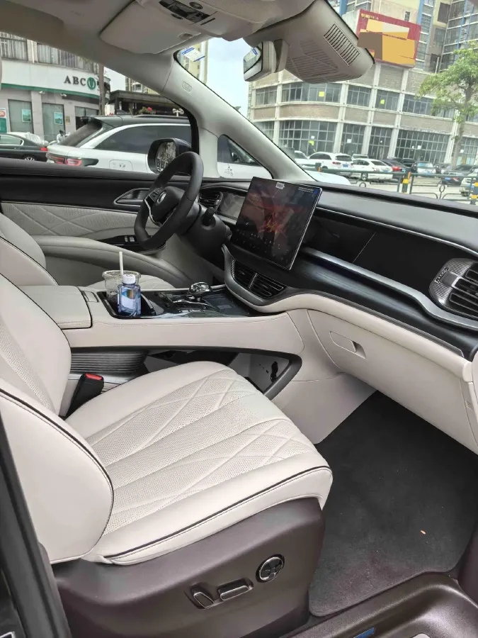 2024 Denza D9 1.5T 139HP L4 E-CVT PHEV 40KWH,autocango,china used car exporter,china ev exporter,chinese used car exporter,chinese used ev exporter