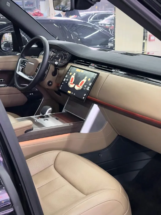 2024 Land Rover Range Rover 3.0T 400HP L6 8AT,autocango,china used car exporter,china ev exporter,chinese used car exporter,chinese used ev exporter