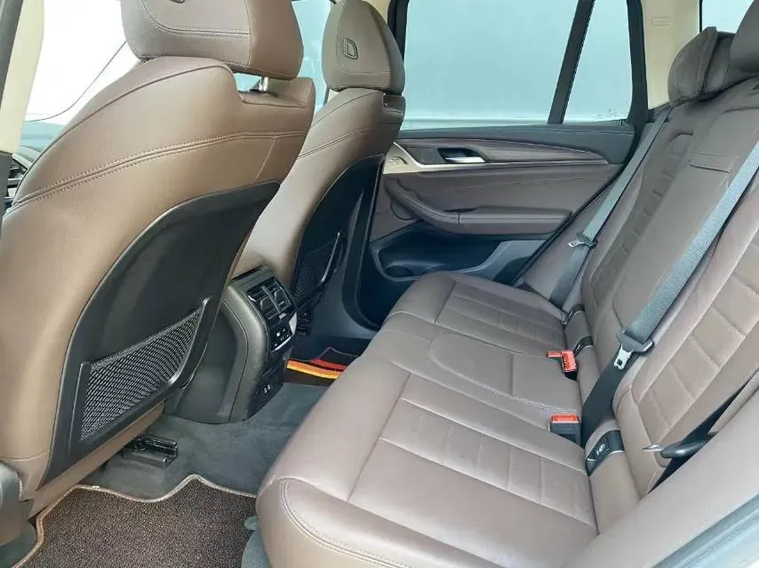 2021 BMW X3 2.0T 224HP L4 8AT,autocango,china used car exporter,china ev exporter,chinese used car exporter,chinese used ev exporter