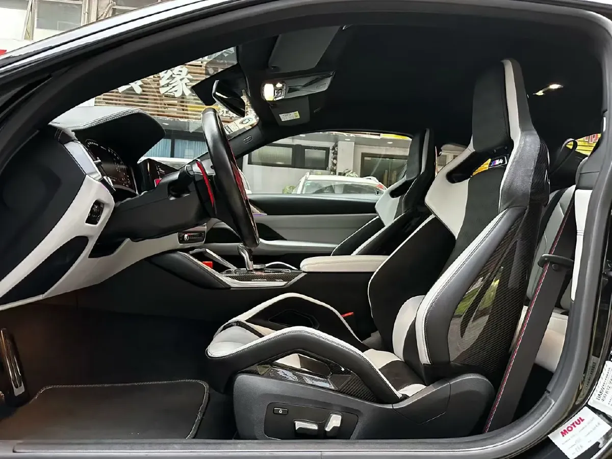 2021 BMW M4 3.0T 510HP L6 8AT,autocango,china used car exporter,china ev exporter,chinese used car exporter,chinese used ev exporter