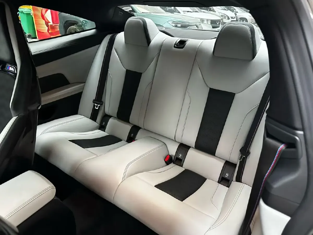 2021 BMW M4 3.0T 510HP L6 8AT,autocango,china used car exporter,china ev exporter,chinese used car exporter,chinese used ev exporter