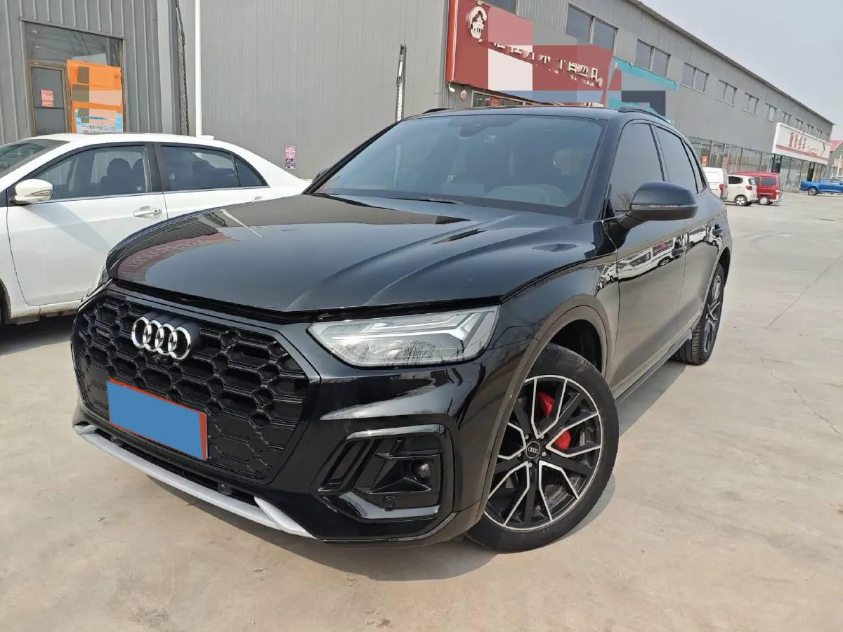 2024 Audi Q5L 2.0T 245HP L4 7DCT,autocango,china used car exporter,china ev exporter,chinese used car exporter,chinese used ev exporter