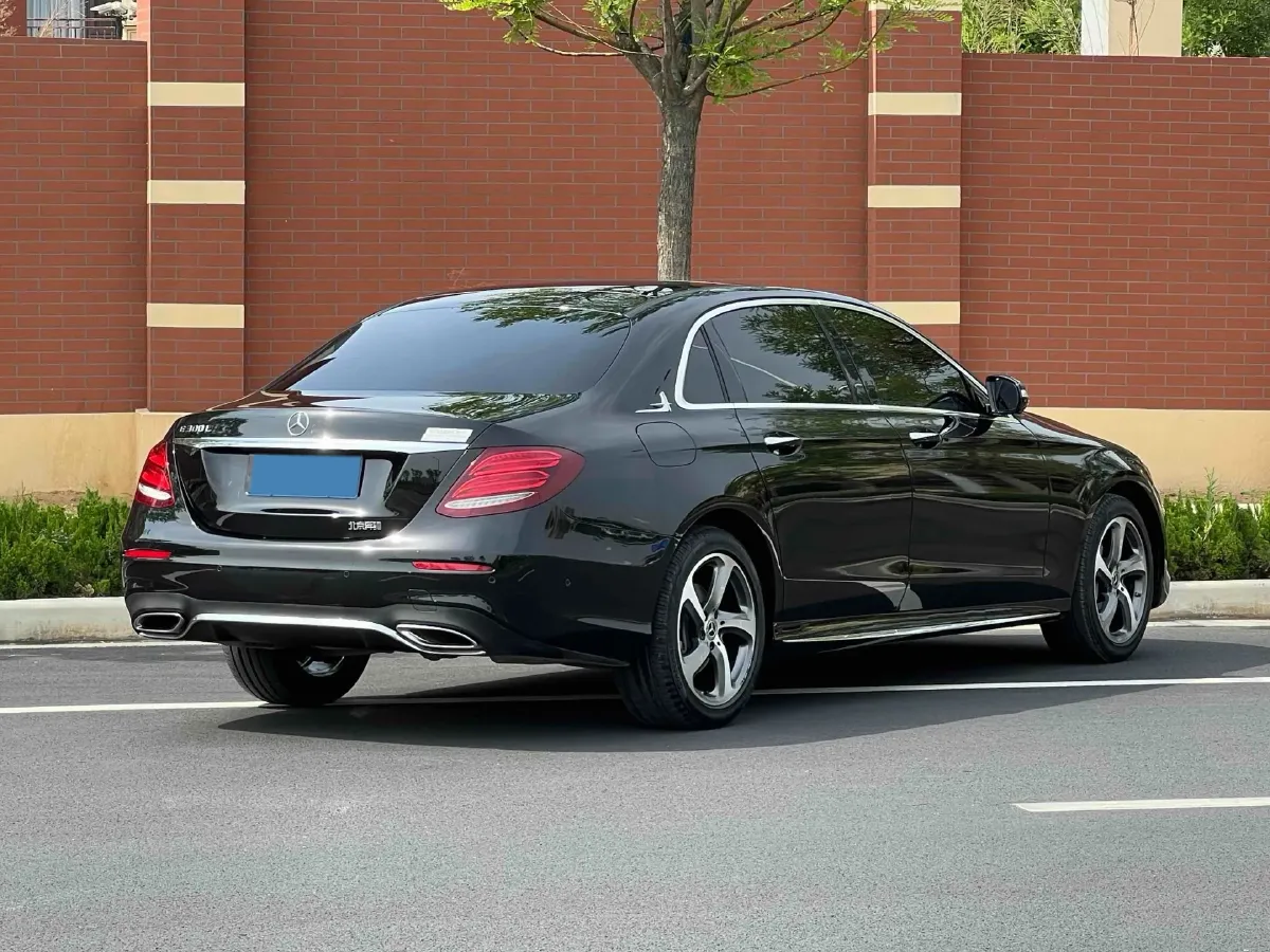2020 Mercedes-Benz E Class 2.0T 258HP L4 9AT,autocango,china used car exporter,china ev exporter,chinese used car exporter,chinese used ev exporter