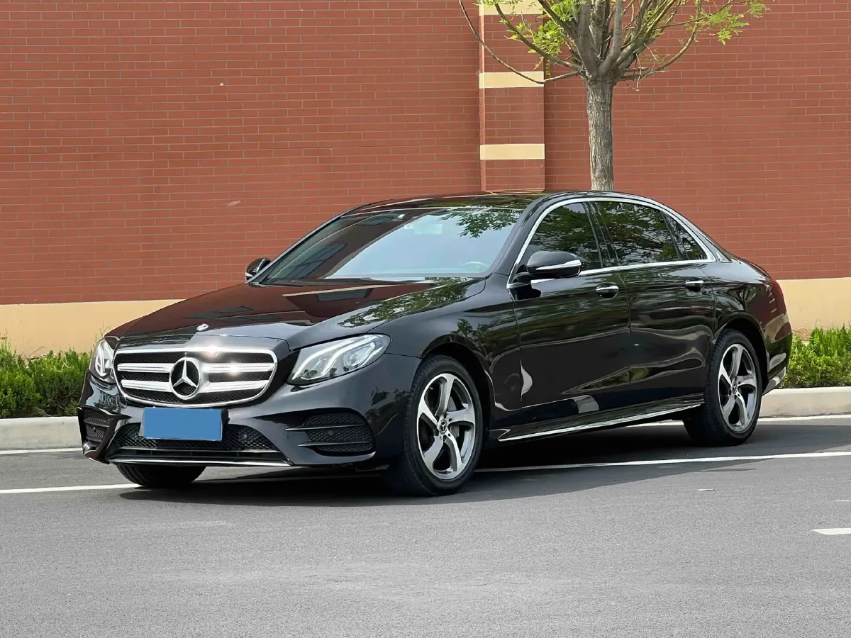 2020 Mercedes-Benz E Class 2.0T 258HP L4 9AT,autocango,china used car exporter,china ev exporter,chinese used car exporter,chinese used ev exporter