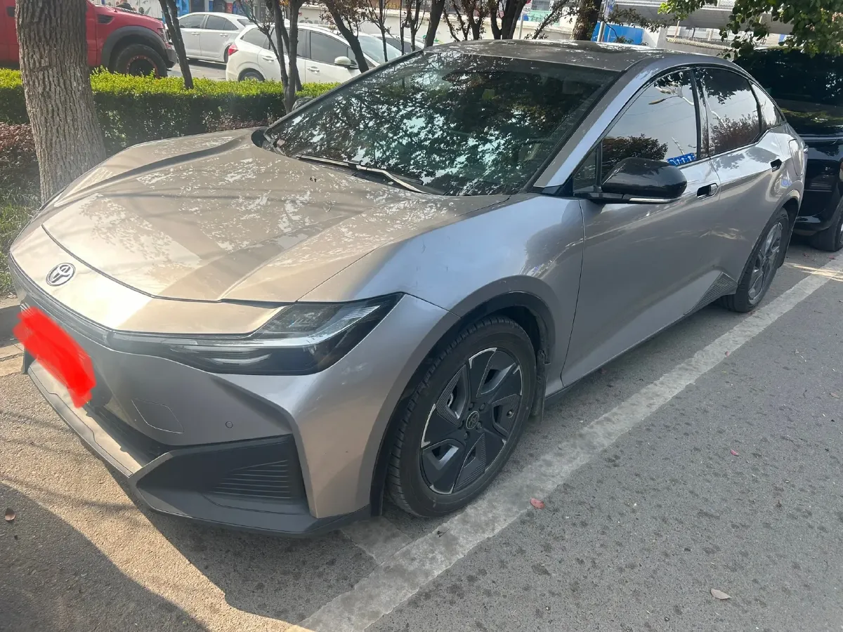 2024 Toyota bZ3 BEV 49.92KWH,autocango,china used car exporter,china ev exporter,chinese used car exporter,chinese used ev exporter