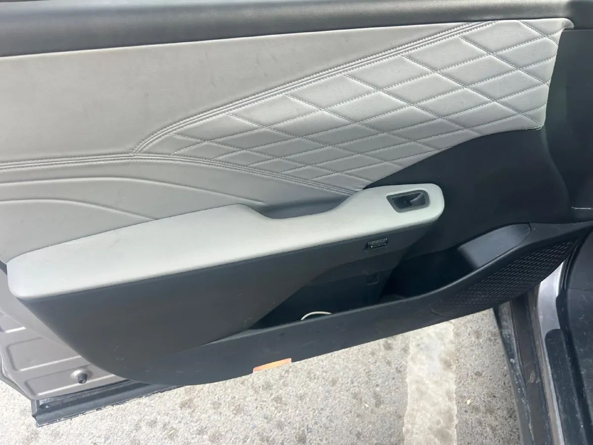 2024 Toyota bZ3 BEV 49.92KWH,autocango,china used car exporter,china ev exporter,chinese used car exporter,chinese used ev exporter