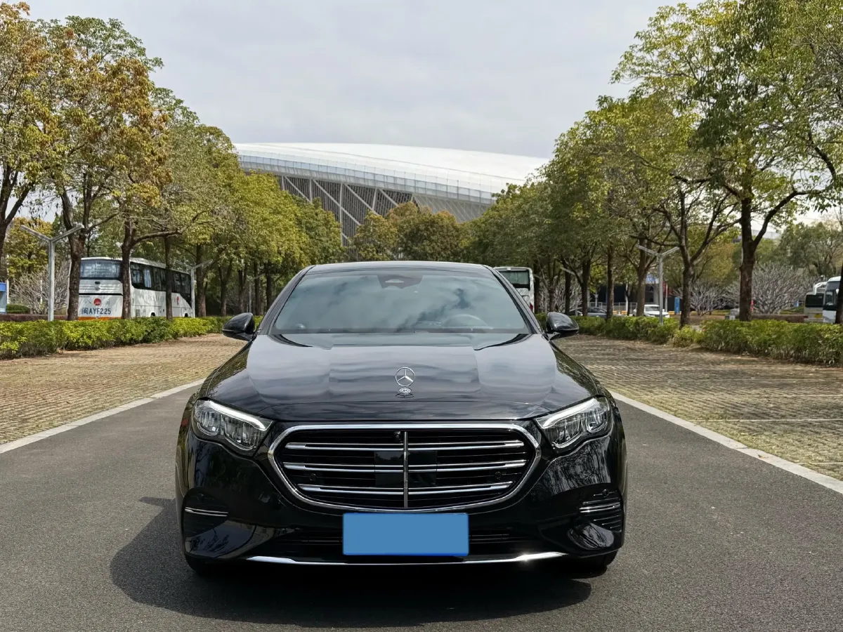 2025 Mercedes-Benz E Class 2.0T 204HP L4 9AT,autocango,china used car exporter,china ev exporter,chinese used car exporter,chinese used ev exporter