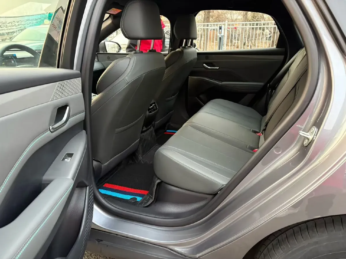 2025 BYD Seal05 DM-i 1.5L 101HP L4 E-CVT PHEV 7.68KWH,autocango,china used car exporter,china ev exporter,chinese used car exporter,chinese used ev exporter