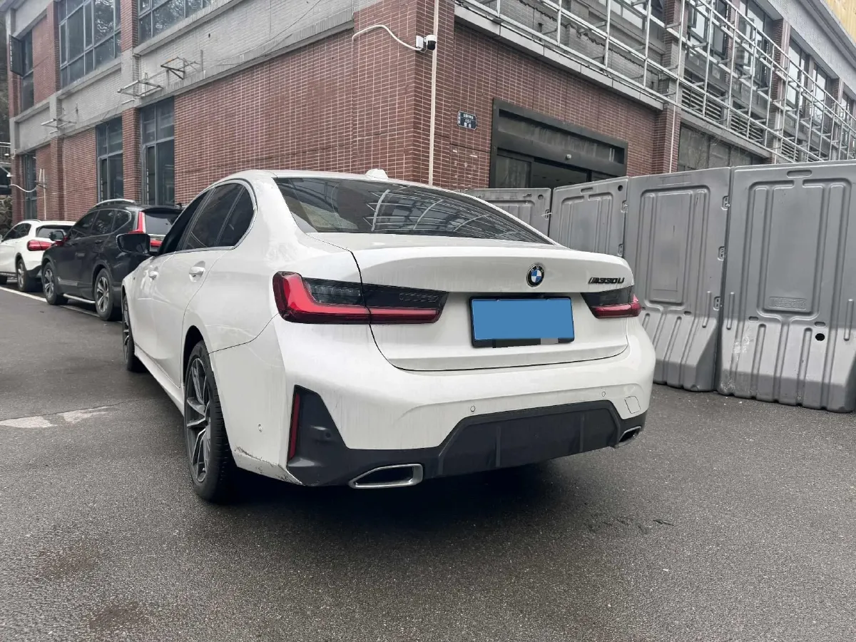 2024 BMW 3 Series 2.0T 184HP L4 8AT,autocango,china used car exporter,china ev exporter,chinese used car exporter,chinese used ev exporter