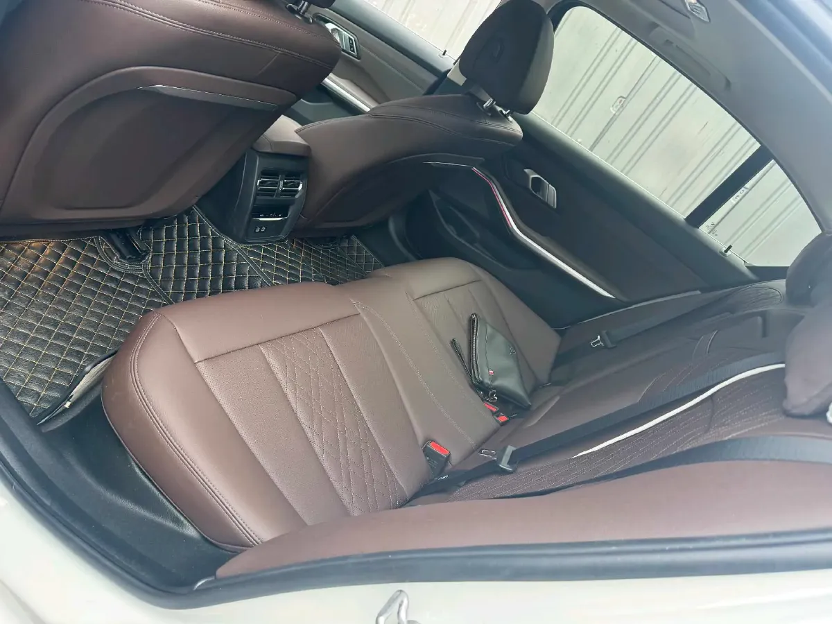 2024 BMW 3 Series 2.0T 184HP L4 8AT,autocango,china used car exporter,china ev exporter,chinese used car exporter,chinese used ev exporter