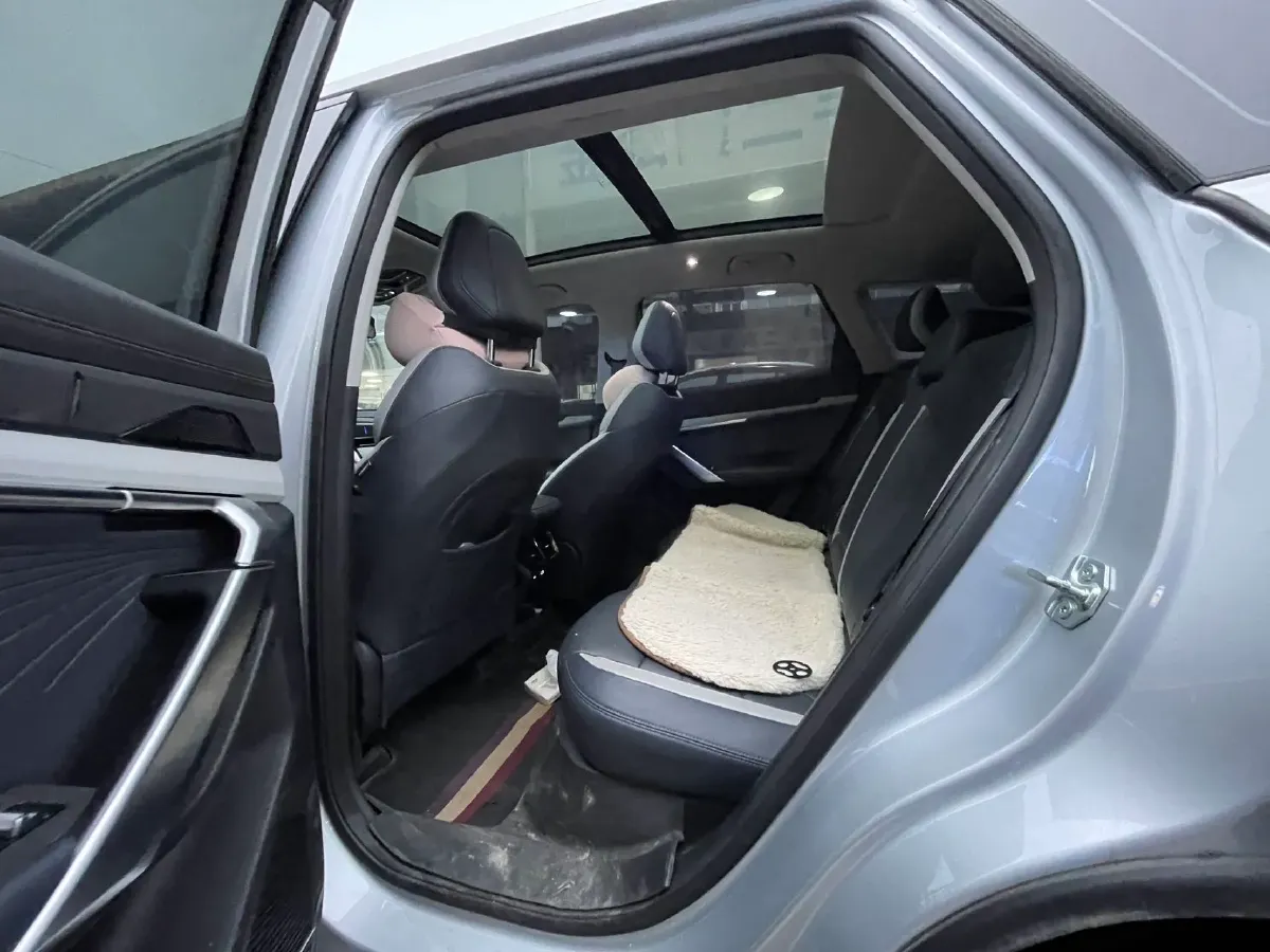 2023 Geely StarRay 1.5T 181HP L4 7DCT,autocango,china used car exporter,china ev exporter,chinese used car exporter,chinese used ev exporter