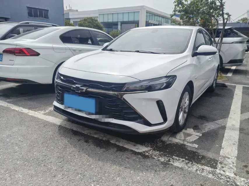 2023 Chevrolet Monza 1.5L 113HP L4 6DCT,autocango,china used car exporter,china ev exporter,chinese used car exporter,chinese used ev exporter