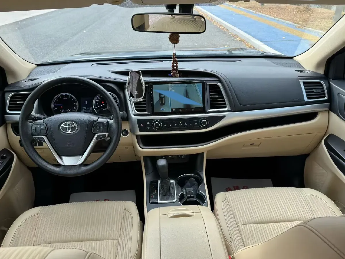 2021 Toyota Highlander 2.0T 220HP L4 6AT,autocango,china used car exporter,china ev exporter,chinese used car exporter,chinese used ev exporter