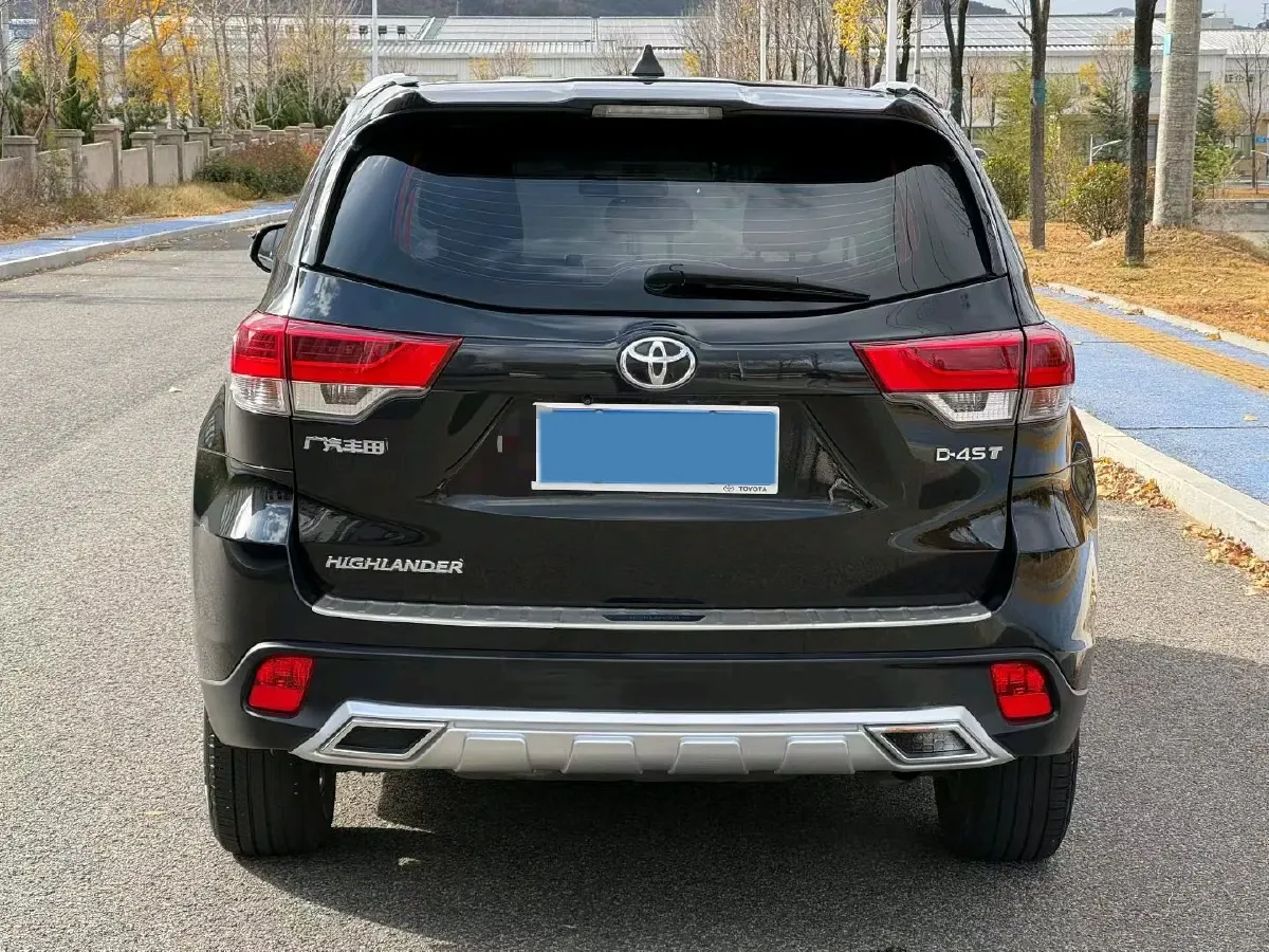 2021 Toyota Highlander 2.0T 220HP L4 6AT,autocango,china used car exporter,china ev exporter,chinese used car exporter,chinese used ev exporter