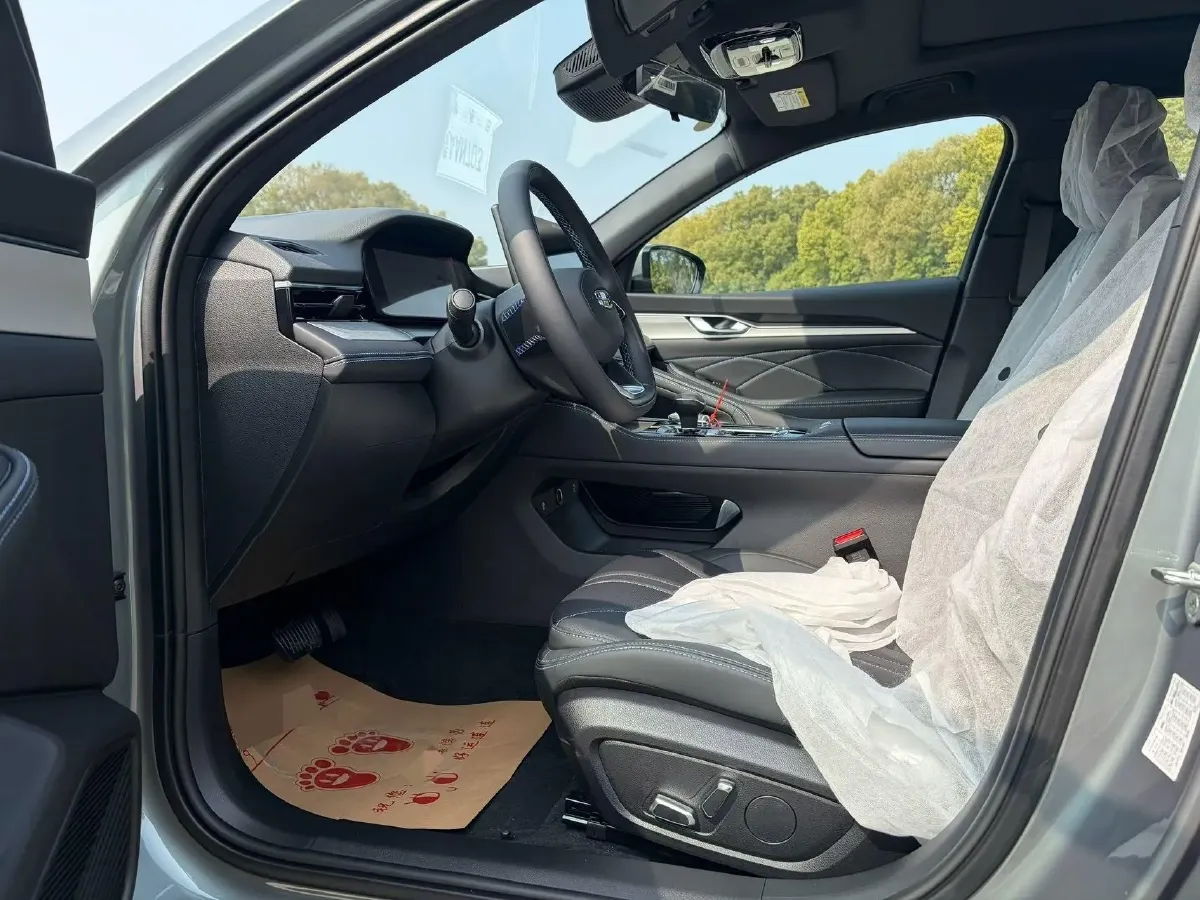 2026 Geely Preface 1.5T 181HP L4 7DCT,autocango,china used car exporter,china ev exporter,chinese used car exporter,chinese used ev exporter