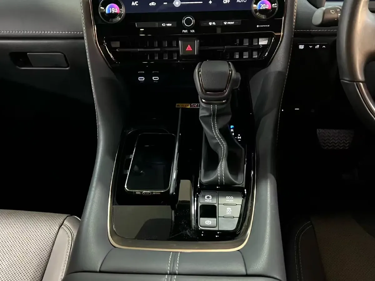 2024 Toyota Alphard 2.5L 190HP L4 E-CVT Hybrid,autocango,china used car exporter,china ev exporter,chinese used car exporter,chinese used ev exporter