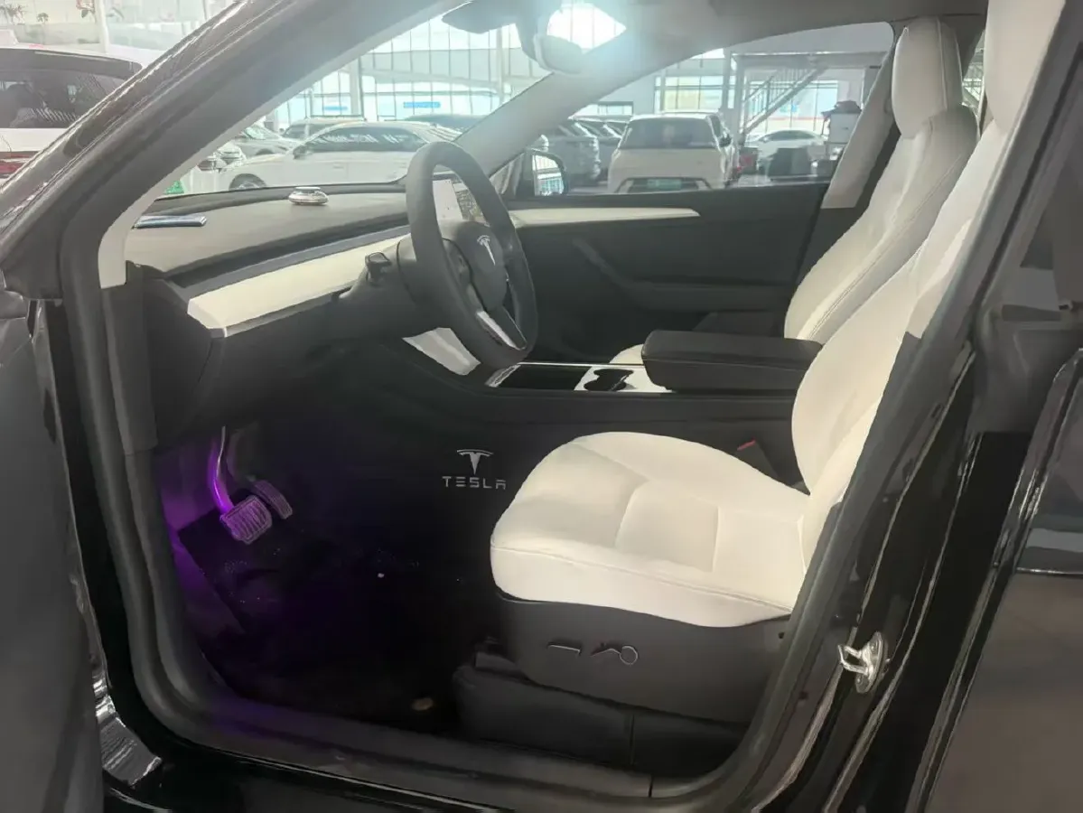 2021 MINI COUNTRYMAN 1.5T 136HP L3 8AT,autocango,china used car exporter,china ev exporter,chinese used car exporter,chinese used ev exporter