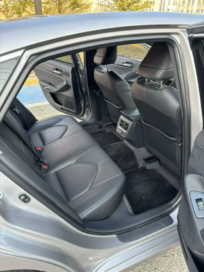 2019 Toyota Avalon 2.0L 178HP L4 CVT,autocango,china used car exporter,china ev exporter,chinese used car exporter,chinese used ev exporter