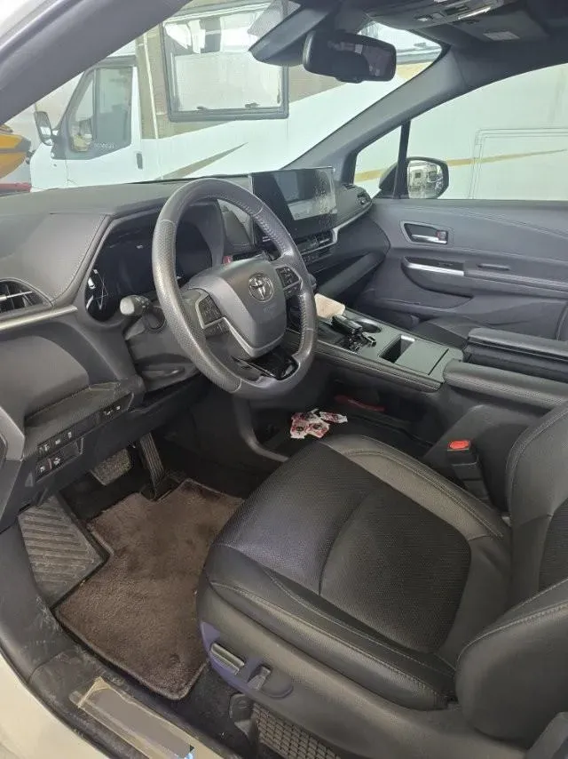 2021 Toyota Sienna 2.5L 192HP L4 E-CVT Hybrid,autocango,china used car exporter,china ev exporter,chinese used car exporter,chinese used ev exporter
