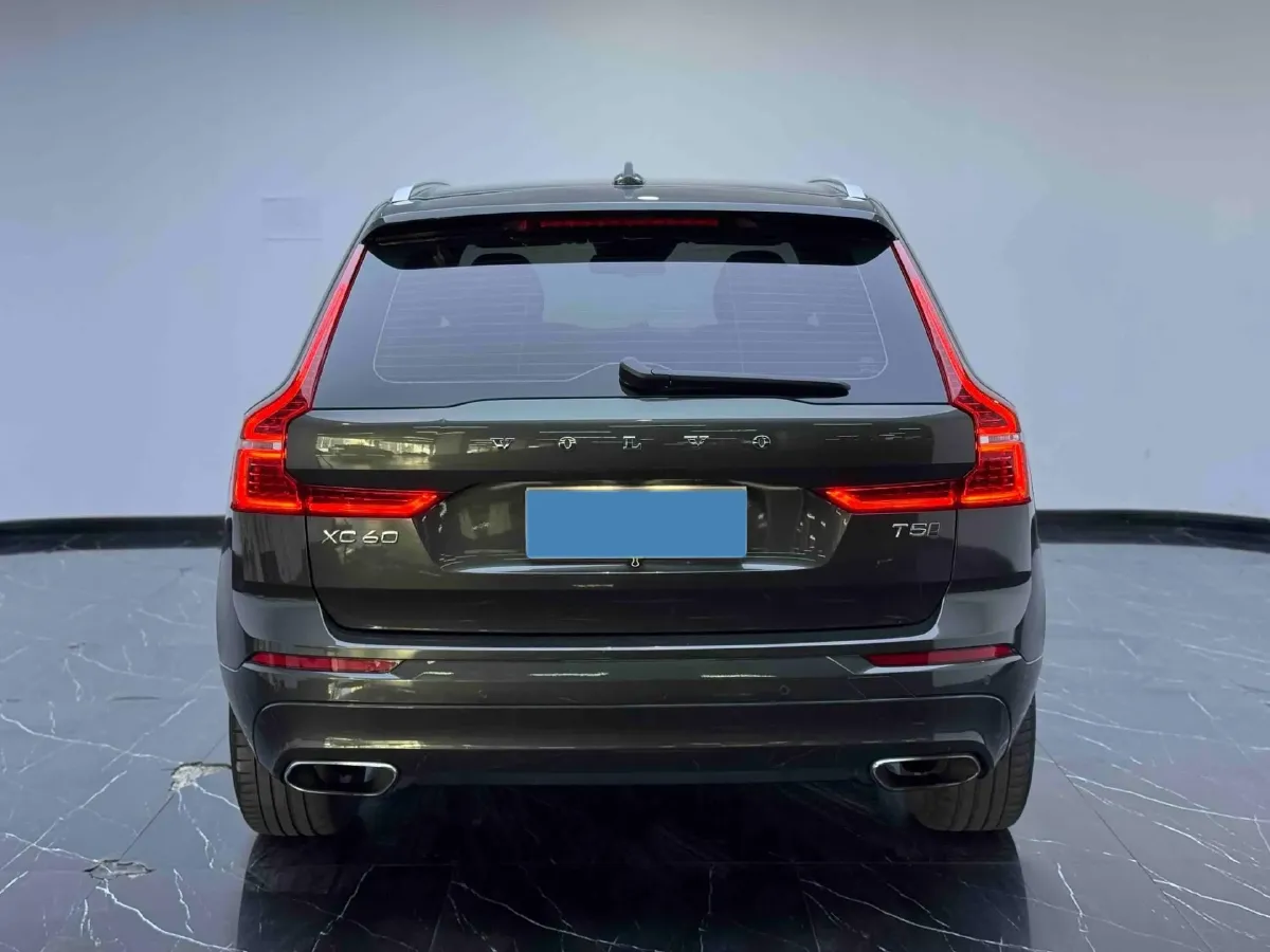 2018 Volvo XC60 2.0T 254HP L4 8AT,autocango,china used car exporter,china ev exporter,chinese used car exporter,chinese used ev exporter