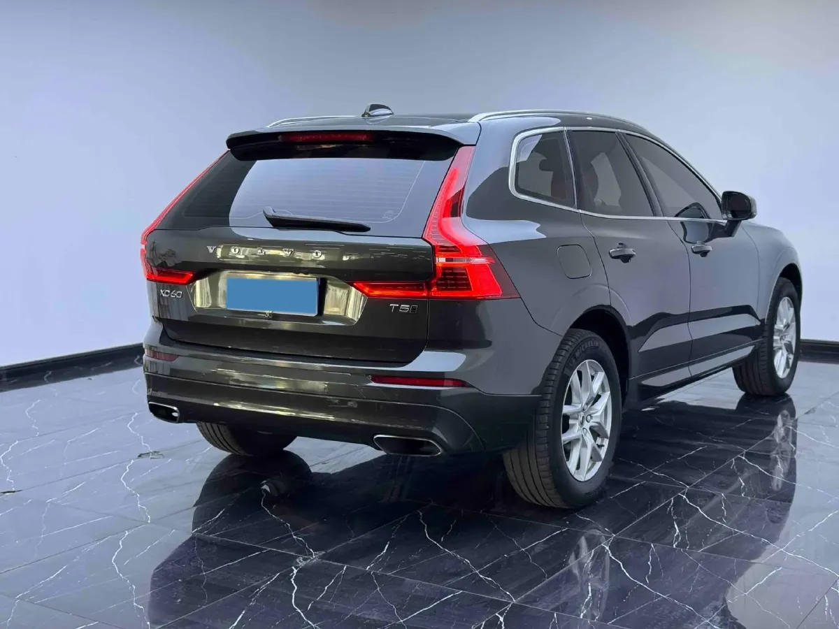 2018 Volvo XC60 2.0T 254HP L4 8AT,autocango,china used car exporter,china ev exporter,chinese used car exporter,chinese used ev exporter