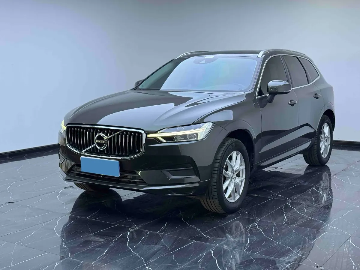 2018 Volvo XC60 2.0T 254HP L4 8AT,autocango,china used car exporter,china ev exporter,chinese used car exporter,chinese used ev exporter