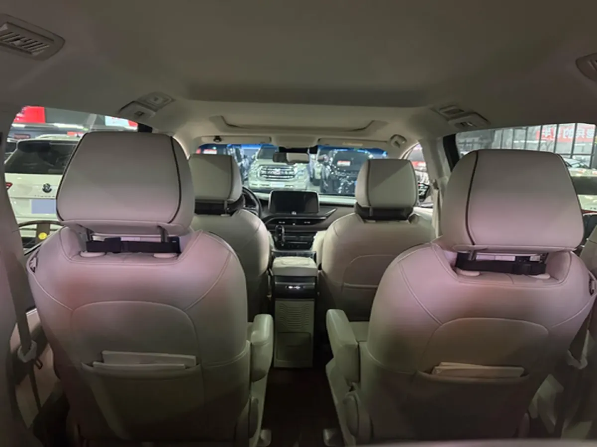 2021 Buick GL8 2.0T 237HP L4 9AT,autocango,china used car exporter,china ev exporter,chinese used car exporter,chinese used ev exporter