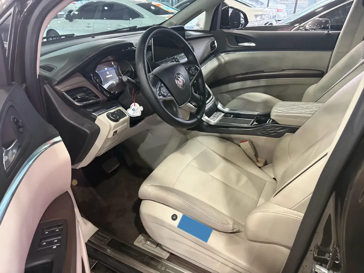 2021 Buick GL8 2.0T 237HP L4 9AT,autocango,china used car exporter,china ev exporter,chinese used car exporter,chinese used ev exporter