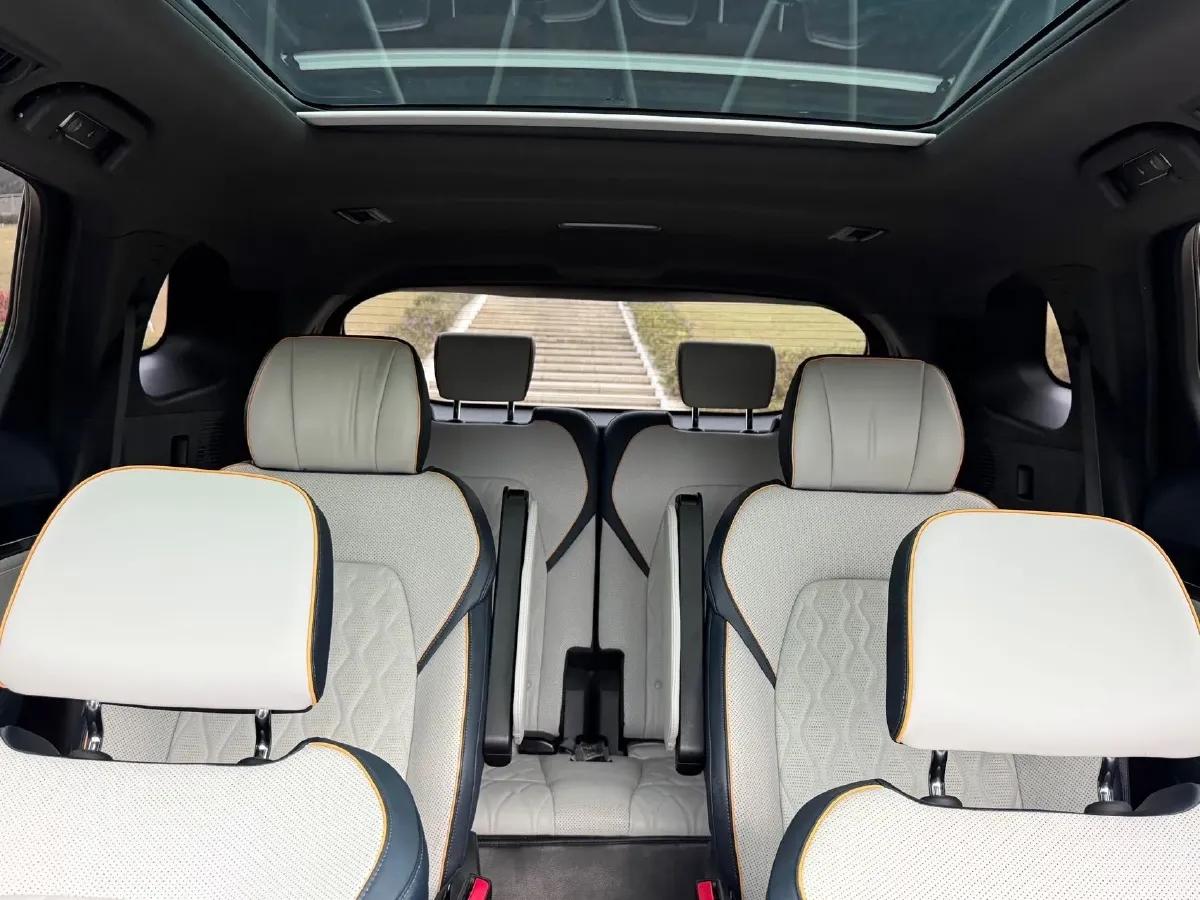 2022 Roewe iMAX8 BEV 90KWH,autocango,china used car exporter,china ev exporter,chinese used car exporter,chinese used ev exporter