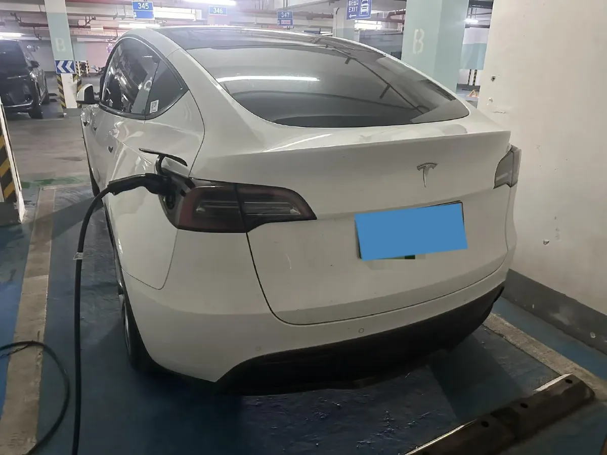 2022 Tesla Model Y BEV 60KWH,autocango,china used car exporter,china ev exporter,chinese used car exporter,chinese used ev exporter