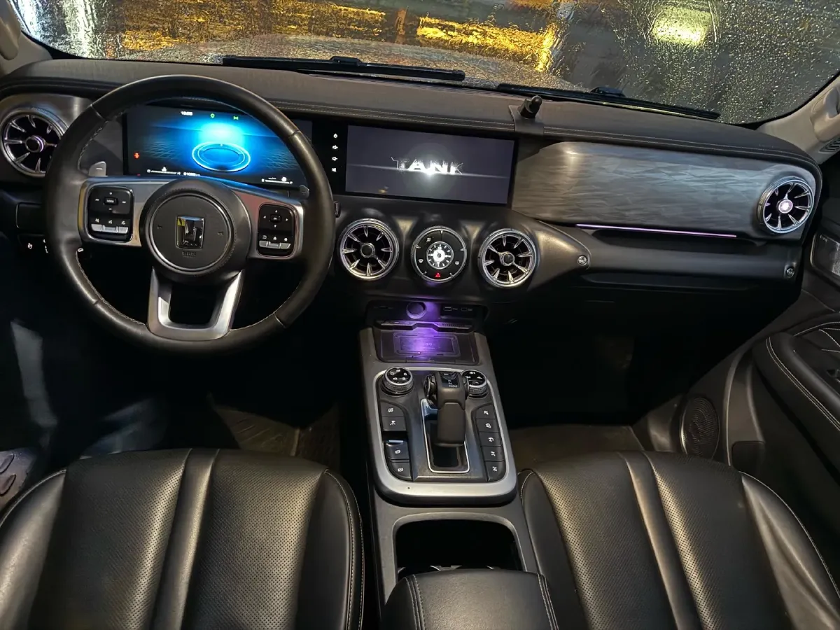 2021 Tank 300 2.0T 227HP L4 8AT,autocango,china used car exporter,china ev exporter,chinese used car exporter,chinese used ev exporter