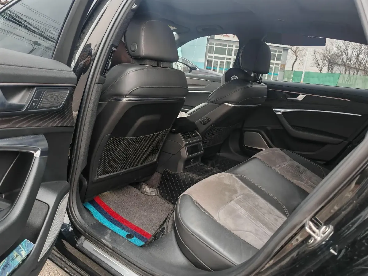 2021 Audi A6L 2.0T 224HP L4 7DCT,autocango,china used car exporter,china ev exporter,chinese used car exporter,chinese used ev exporter