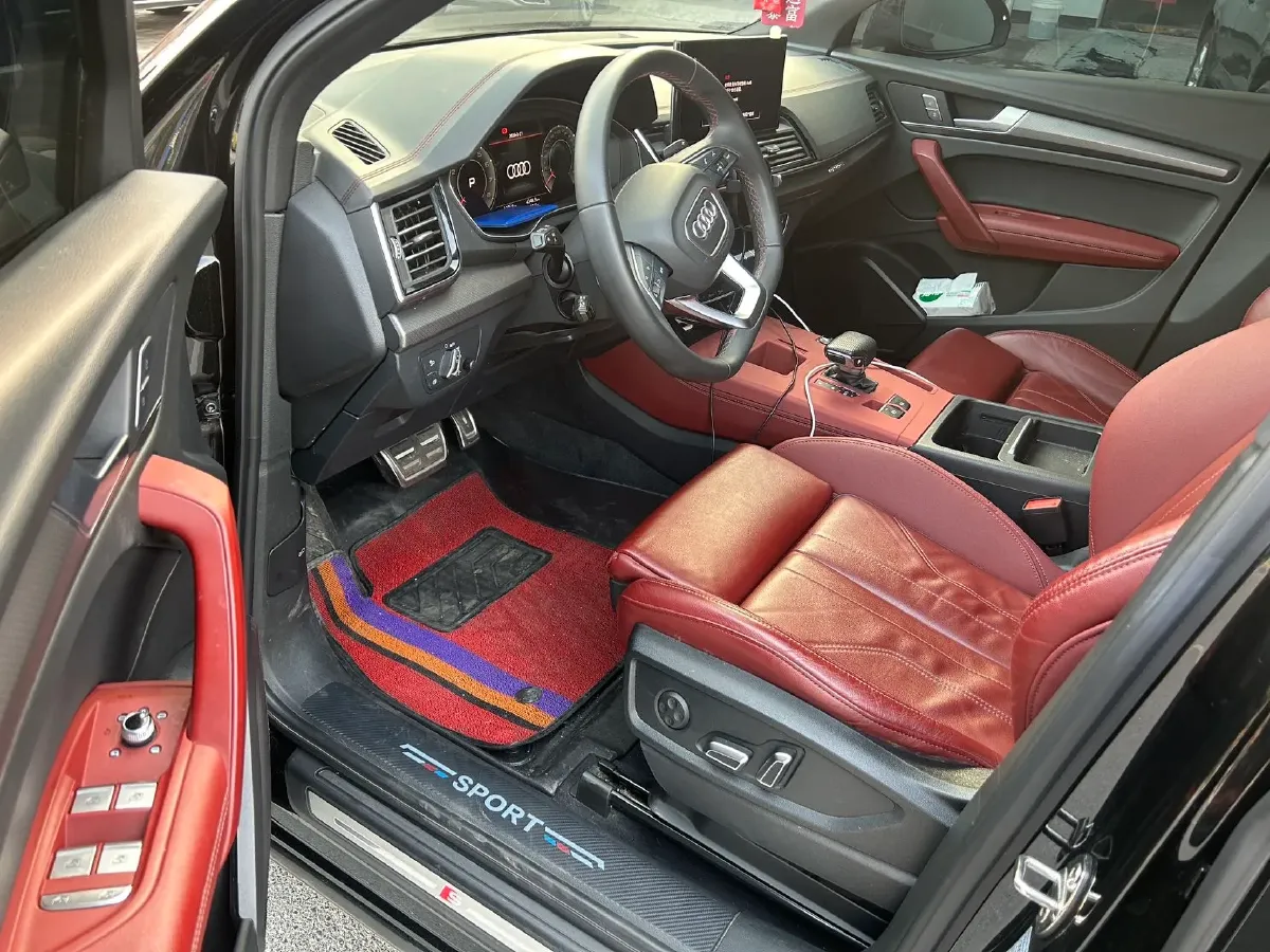 2024 Audi Q5L 2.0T 245HP L4 7DCT,autocango,china used car exporter,china ev exporter,chinese used car exporter,chinese used ev exporter