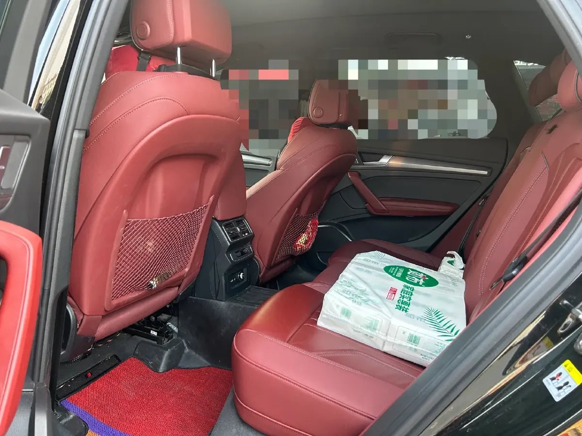 2024 Audi Q5L 2.0T 245HP L4 7DCT,autocango,china used car exporter,china ev exporter,chinese used car exporter,chinese used ev exporter