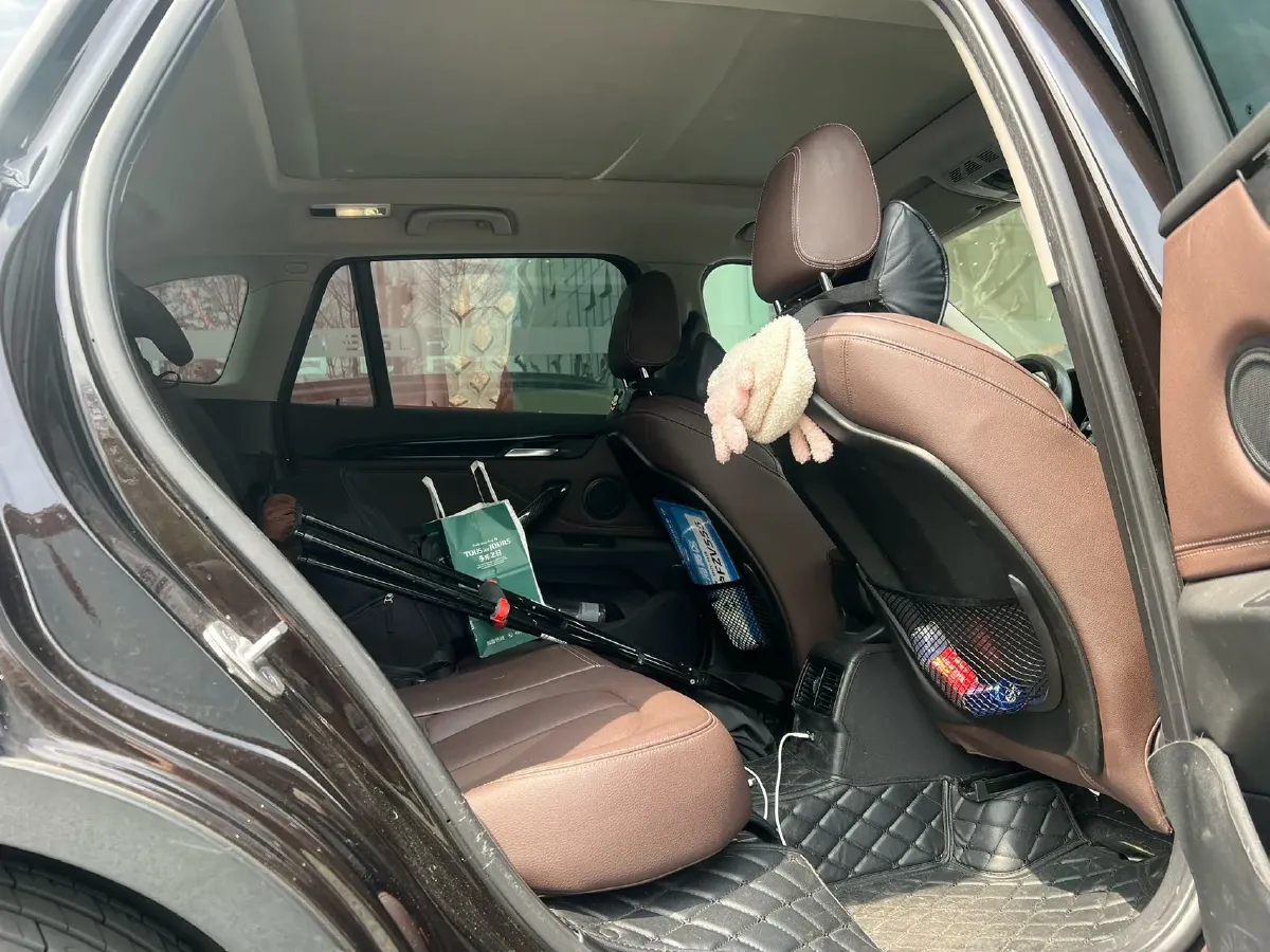 2020 BMW X1 1.5T 140HP L3 7DCT,autocango,china used car exporter,china ev exporter,chinese used car exporter,chinese used ev exporter