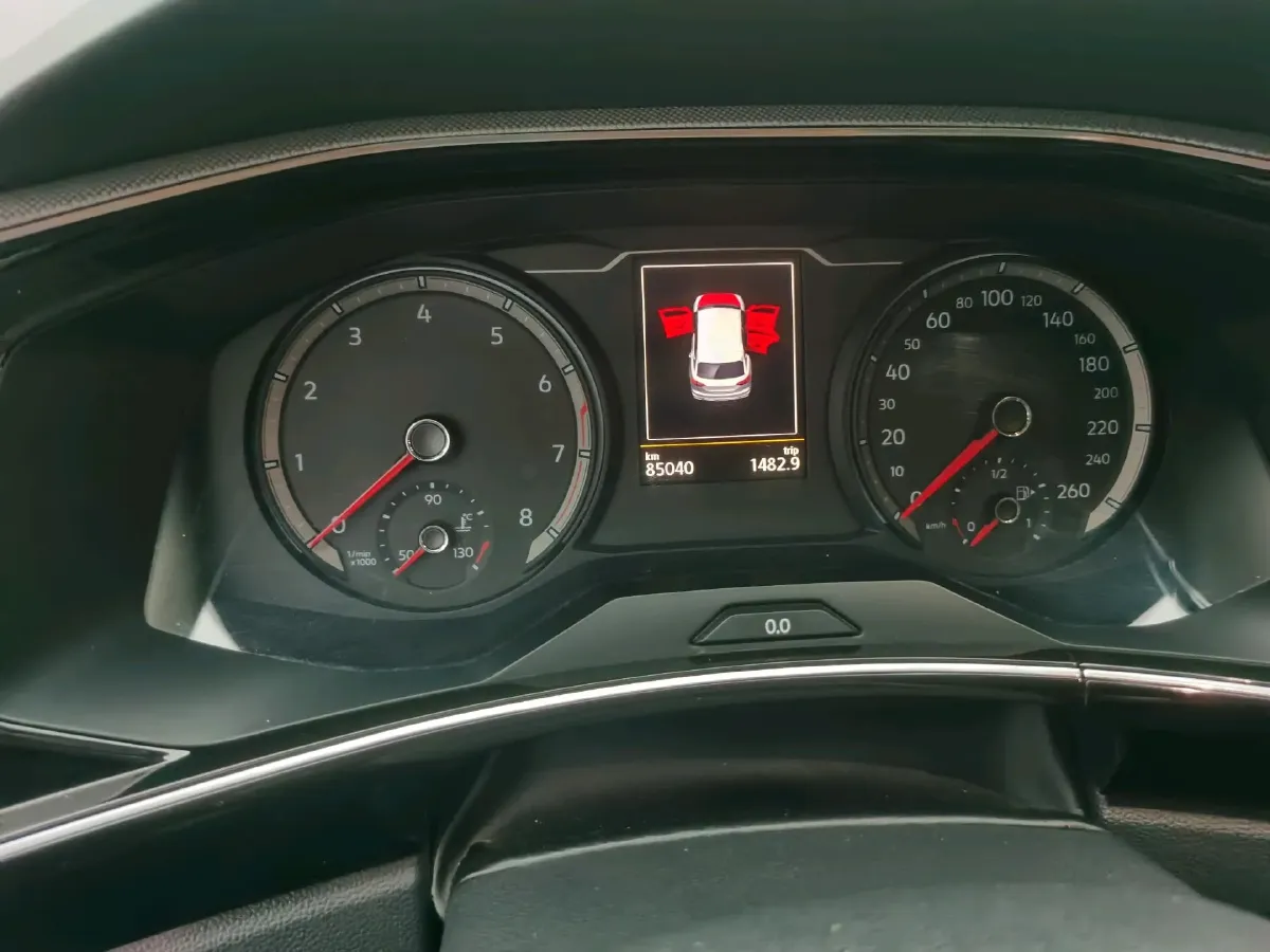 2019 Jeep Cherokee 2.0T 234HP L4 9AT,autocango,china used car exporter,china ev exporter,chinese used car exporter,chinese used ev exporter