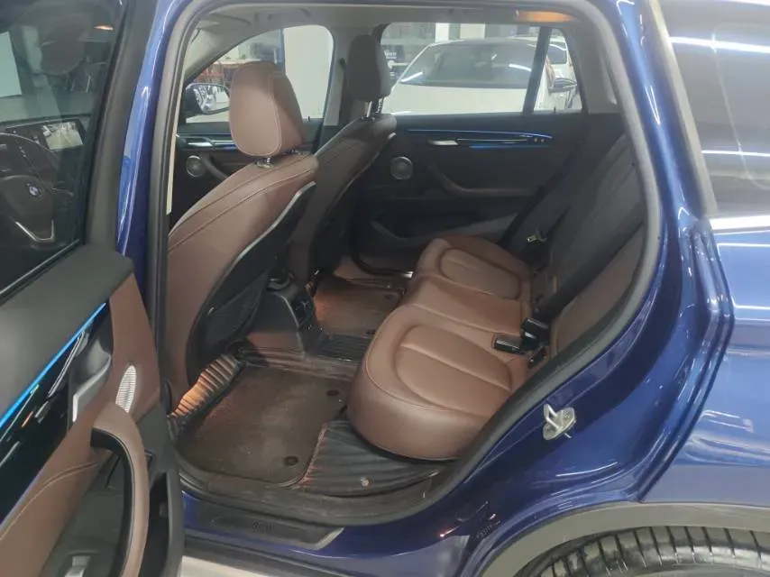 2021 BMW X1 2.0T 192HP L4 8AT,autocango,china used car exporter,china ev exporter,chinese used car exporter,chinese used ev exporter