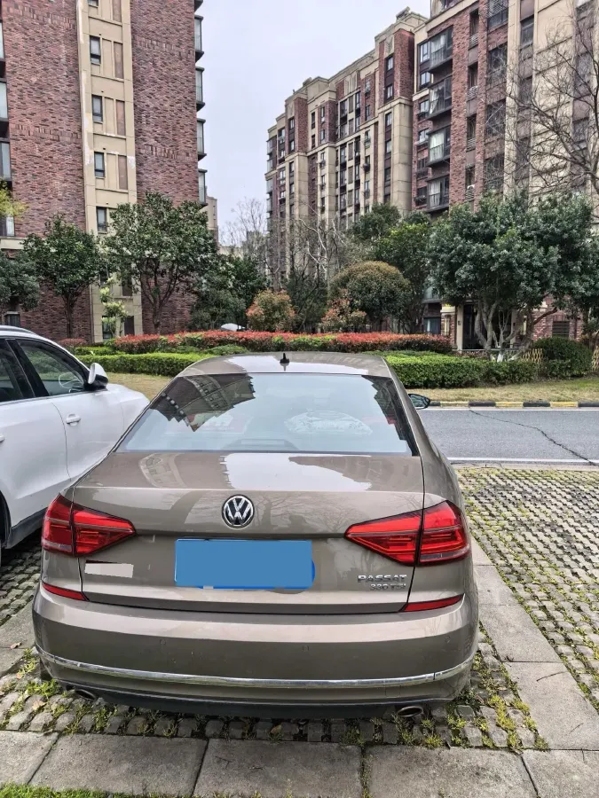 2017 Volkswagen Passat 1.8T 180HP L4 7DCT,autocango,china used car exporter,china ev exporter,chinese used car exporter,chinese used ev exporter