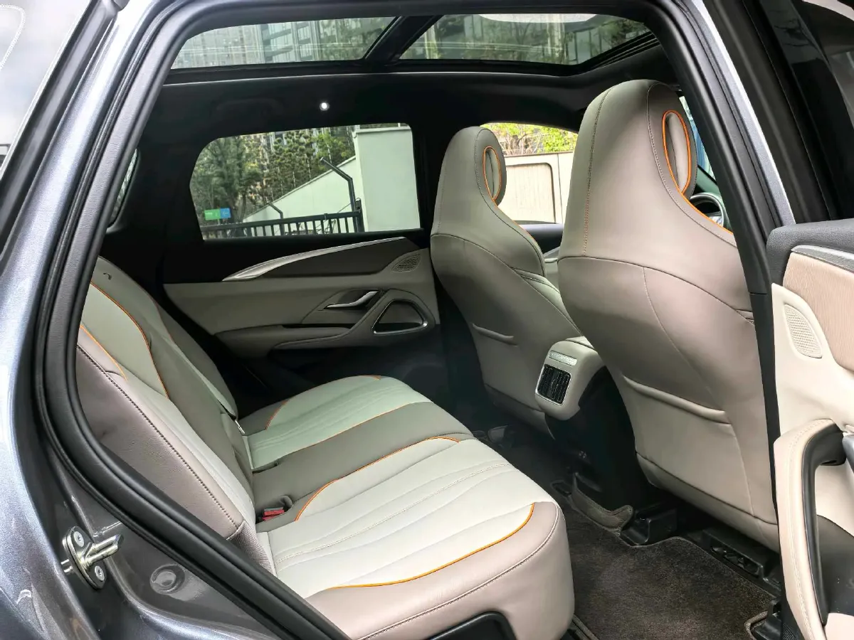 2024 BYD Song Pro 1.5L 110HP L4 E-CVT PHEV 12.9KWH,autocango,china used car exporter,china ev exporter,chinese used car exporter,chinese used ev exporter