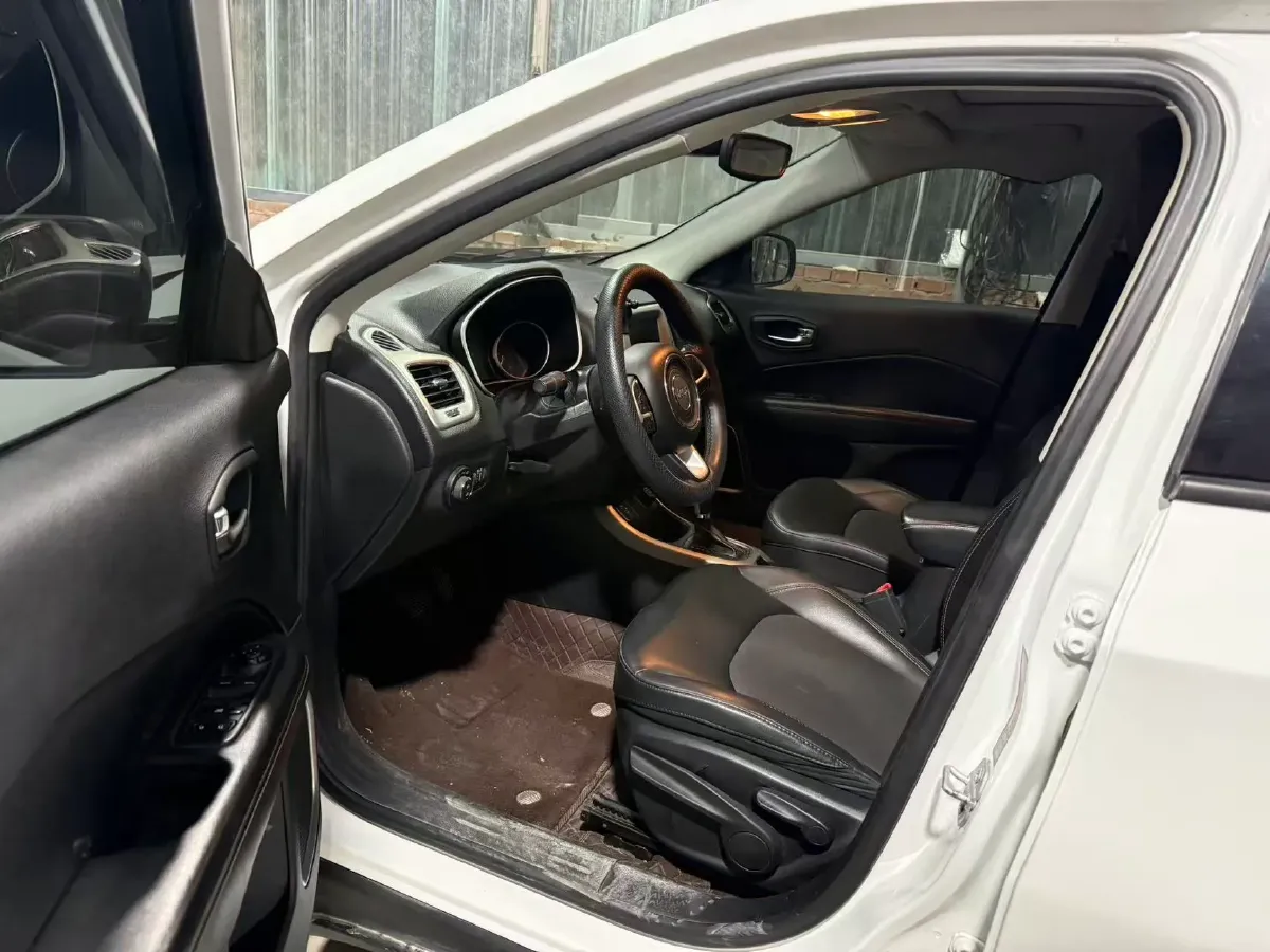 2019 Jeep Compass 1.3T 173HP L4 7DCT,autocango,china used car exporter,china ev exporter,chinese used car exporter,chinese used ev exporter