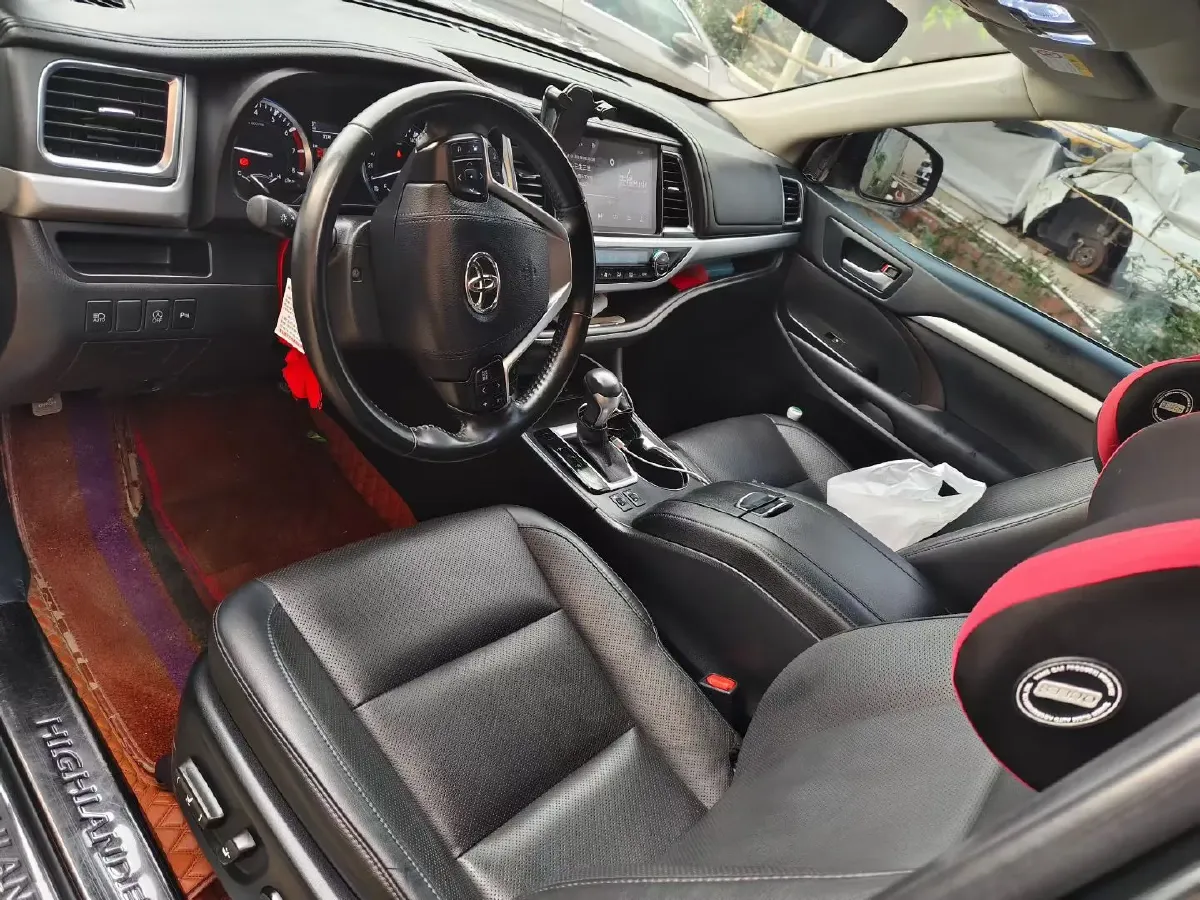 2021 Toyota Highlander 2.0T 220HP L4 6AT,autocango,china used car exporter,china ev exporter,chinese used car exporter,chinese used ev exporter