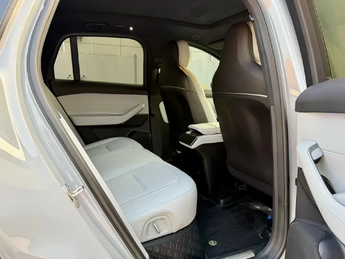 2023 NIO ES6 BEV 75KWH,autocango,china used car exporter,china ev exporter,chinese used car exporter,chinese used ev exporter