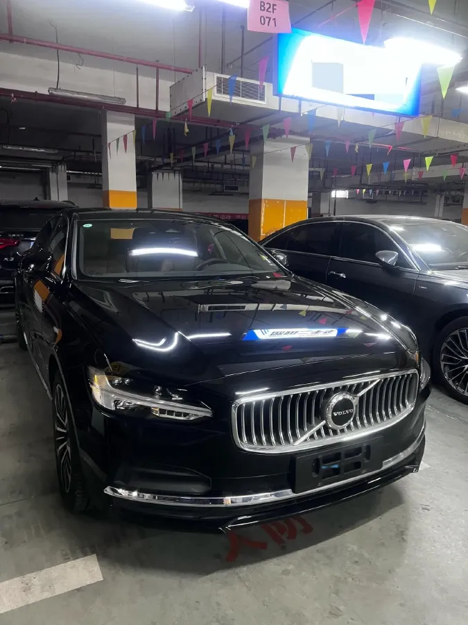 2025 Volvo S90 2.0T 250HP L4 8AT,autocango,china used car exporter,china ev exporter,chinese used car exporter,chinese used ev exporter