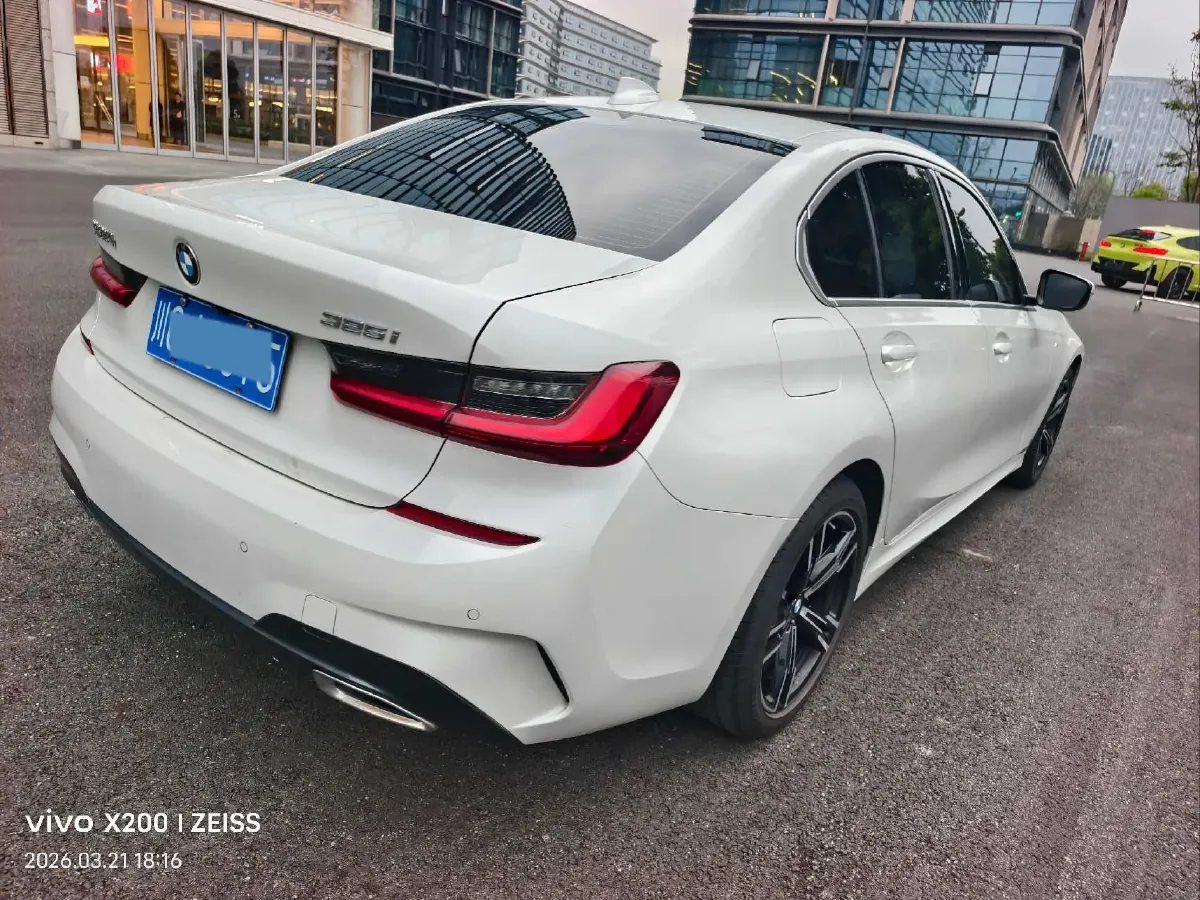 2022 BMW 3 Series 2.0T 184HP L4 8AT,autocango,china used car exporter,china ev exporter,chinese used car exporter,chinese used ev exporter